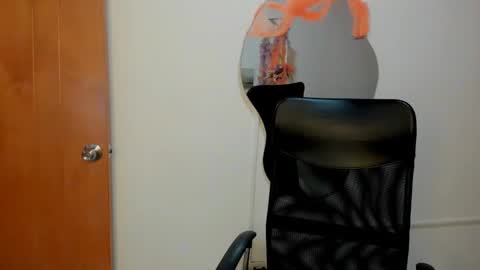 irix_moon online show from October 22, 2025, 3:07 am