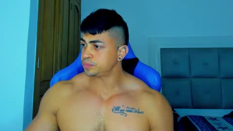 Iron online show from February 6, 2025, 7:40 pm