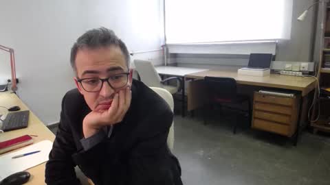 Snapshot of ironchrome chatting on October 17, 2025, 6:38 am IronChrome online show from October 17, 2025, 6:38 am