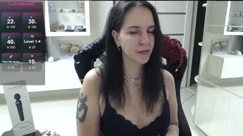 Irwi Tomboy online show from October 13, 2025, 9:37 pm