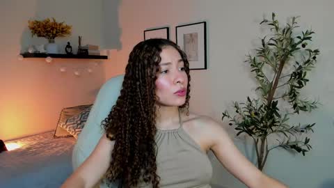 Snapshot of isa_____ chatting on April 21, 2026, 2:37 am isa_____ online show from April 21, 2026, 2:37 am