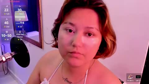 Isa online show from October 12, 2025, 3:49 am