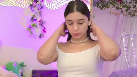 Isabella        online show from February 22, 2026, 11:58 pm