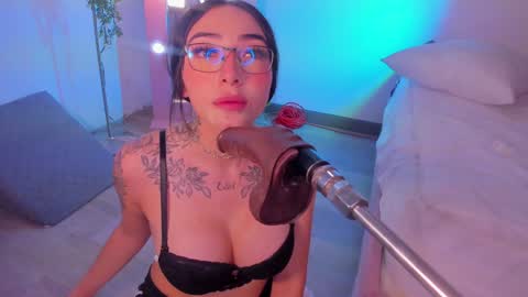 Snapshot of isa_redhair_ chatting on December 18, 2024, 7:47 am ....  Connection time 900 pm to 500 amRest days Wednesday and Saturday online show from December 18, 2024, 7:47 am