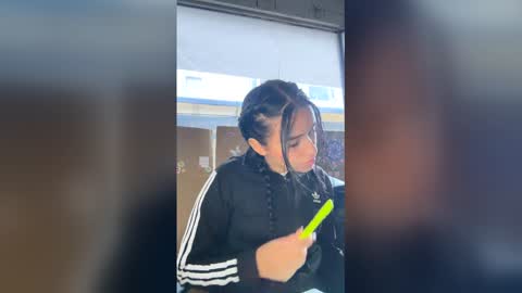 isaa_diamond online show from April 15, 2026, 1:29 pm