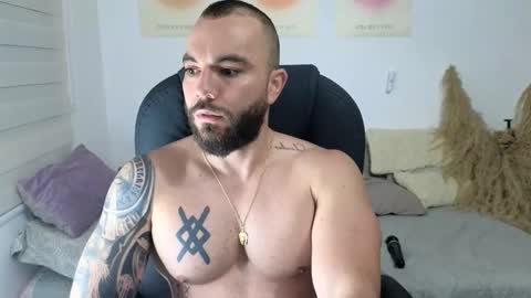 Isaac carter online show from December 16, 2025, 11:15 am