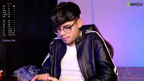 Isaac Saenz. online show from November 8, 2025, 1:39 am