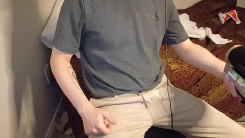 isaac online show from November 29, 2025, 6:55 pm