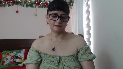 Isabeel Sofia online show from November 2, 2025, 3:58 pm