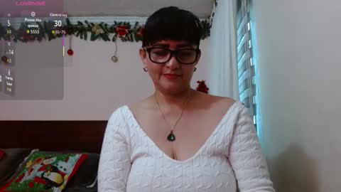 Isabeel Sofia online show from November 22, 2025, 12:04 pm