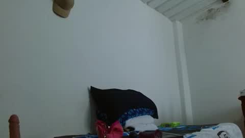 Snapshot of isabel_24_gil chatting on September 23, 2025, 4:10 pm isabel online show from September 23, 2025, 4:10 pm