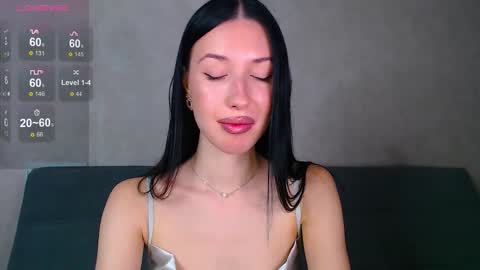 Bella online show from September 11, 2025, 8:25 am