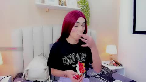 isabel_palmer online show from June 8, 2026, 7:03 pm