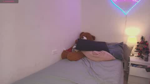 Isabel online show from December 19, 2025, 11:45 pm