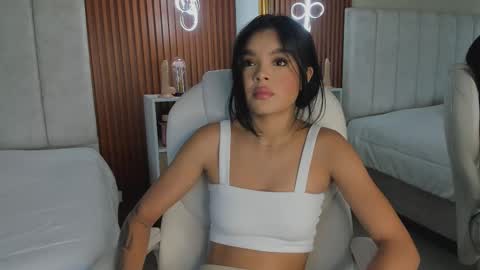 Snapshot of isabela_clark_ chatting on February 21, 2026, 11:22 am isabela online show from February 21, 2026, 11:22 am