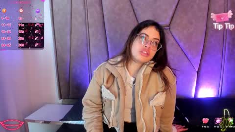 Snapshot of isabela_colins chatting on October 2, 2025, 12:34 pm isabela Collins online show from October 2, 2025, 12:34 pm