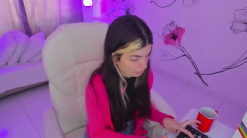 Snapshot of isabela_fiorelli chatting on November 22, 2025, 1:10 pm isabela_fiorelli online show from November 22, 2025, 1:10 pm