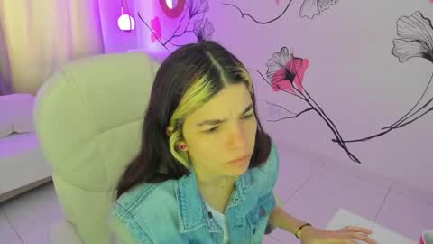 Snapshot of isabela_fiorelli chatting on November 23, 2025, 1:11 pm isabela_fiorelli online show from November 23, 2025, 1:11 pm