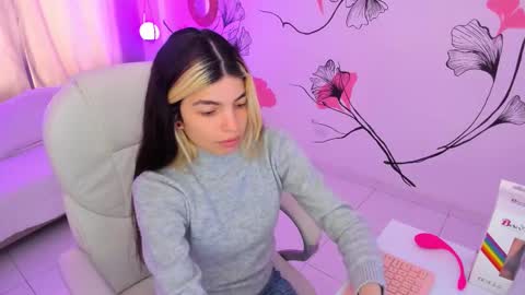 Snapshot of isabela_fiorelli chatting on December 2, 2025, 1:05 pm isabela_fiorelli online show from December 2, 2025, 1:05 pm