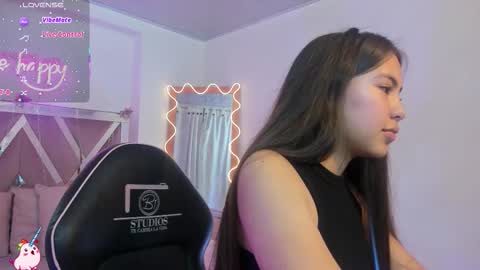 ISABELA  online show from December 5, 2025, 11:41 am