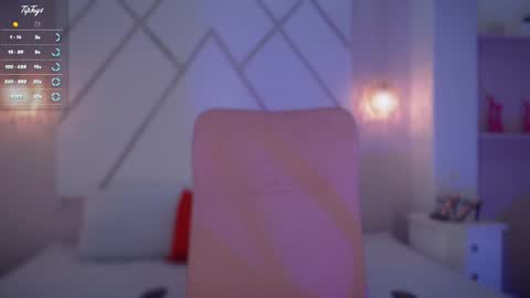 Isa  online show from February 5, 2025, 4:03 pm