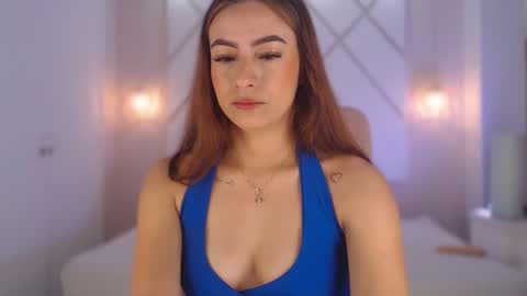 Isa  online show from September 12, 2025, 3:23 pm