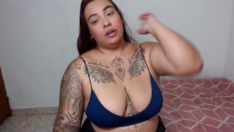 Snapshot of isabella_hots chatting on October 11, 2025, 9:41 am estefania online show from October 11, 2025, 9:41 am