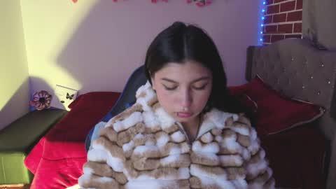 isabella_monntolvo online show from May 7, 2026, 3:06 pm