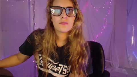 Snapshot of isabella_rross chatting on February 10, 2026, 10:03 pm Isabella Rros online show from February 10, 2026, 10:03 pm