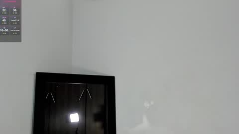 Snapshot of isabella_savina chatting on January 16, 2025, 10:44 pm Isabella online show from January 16, 2025, 10:44 pm