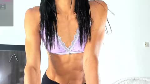 Snapshot of isabella_savina chatting on February 6, 2025, 12:00 am Isabella online show from February 6, 2025, 12:00 am