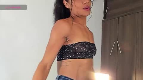 Isabella online show from February 1, 2026, 7:01 pm