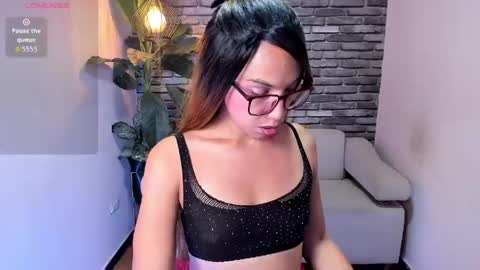 Snapshot of isabella_star_ chatting on April 27, 2026, 11:41 am Camila online show from April 27, 2026, 11:41 am