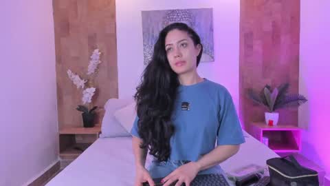isabella_winkler online show from June 20, 2026, 11:02 am