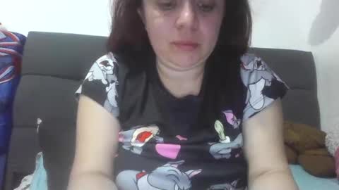 isabellaa_hills_ online show from April 29, 2026, 5:30 pm