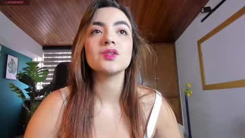 Isabella  Everyday From 0530 to 1430 Col Time online show from November 12, 2025, 12:16 pm