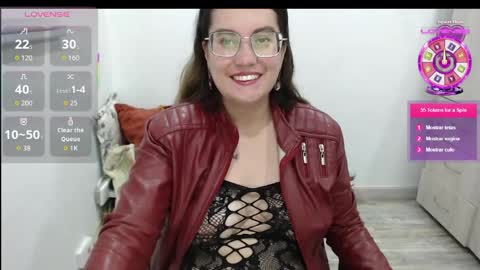isabellahunter2 online show from May 22, 2026, 1:35 am