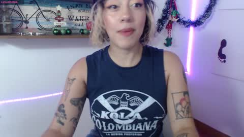 Snapshot of isabellakoff chatting on December 10, 2024, 12:38 pm Tati - online show from December 10, 2024, 12:38 pm