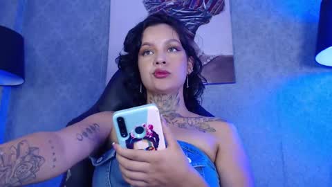 Snapshot of isabellamontier chatting on February 28, 2025, 2:42 am Isabella Montier online show from February 28, 2025, 2:42 am