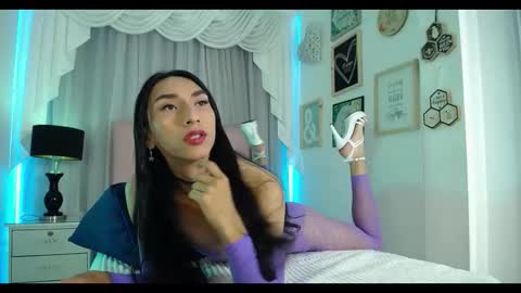 Isabelle Daza online show from February 21, 2026, 12:06 pm