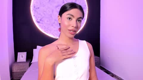 Isa online show from March 5, 2025, 10:21 pm