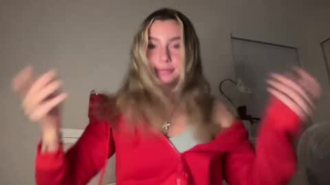 isabellekinsley online show from December 3, 2024, 4:14 am