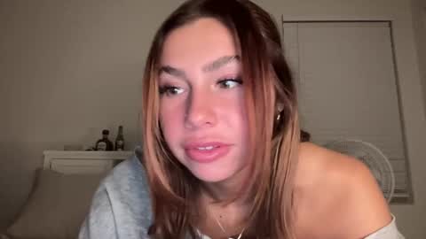 isabellekinsley online show from January 14, 2025, 4:25 am