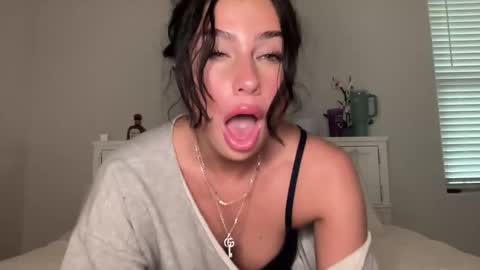 isabellekinsley online show from January 8, 2026, 8:55 pm