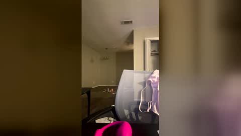 isabellenoela93 online show from March 22, 2026, 3:21 am