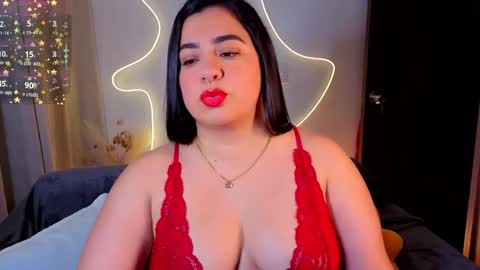 Snapshot of isabum_ chatting on February 9, 2026, 3:27 pm Isa online show from February 9, 2026, 3:27 pm