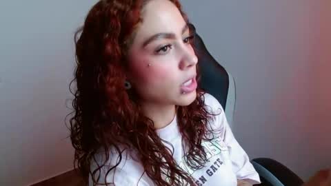 Snapshot of isadoraelite16 chatting on June 2, 2026, 8:44 pm ISADORA online show from June 2, 2026, 8:44 pm