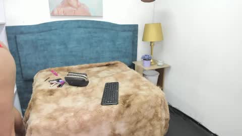 Snapshot of isadoravex chatting on April 13, 2026, 12:43 pm Isabel online show from April 13, 2026, 12:43 pm