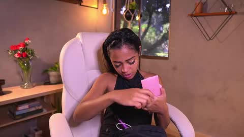 Isa Isabella online show from October 6, 2025, 8:17 pm