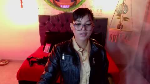 isabela online show from January 12, 2026, 3:45 am